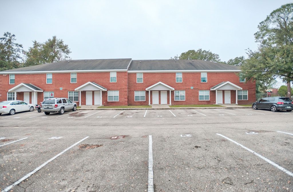 Multifamily housing for Sale - 1610-Belle-Vue-Way